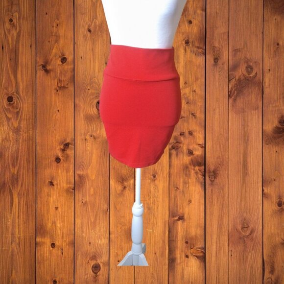 FOREVER 21 JUNIORS SMALL RED STRETCH SHORT PENCIL SKIRT SHEATH COLORFUL - Picture 1 of 3